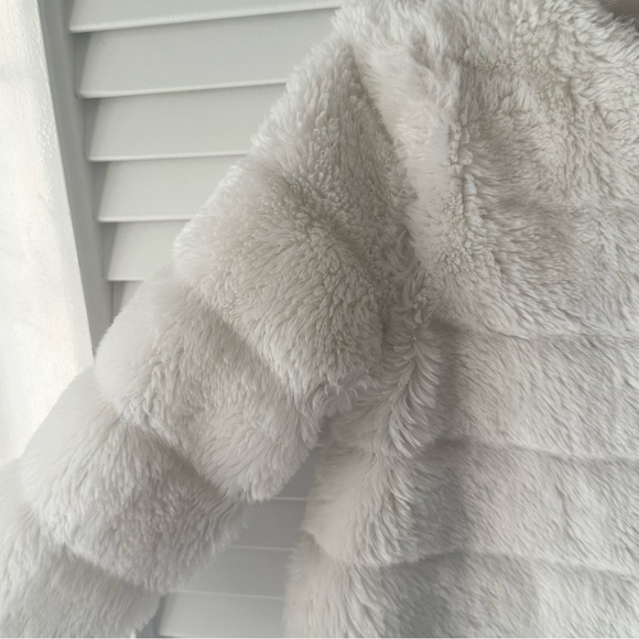 Janie and Jack Baby Girl 18-24 Month Coat White Ivory Faux Fur Bonjour Line Chic - Picture 5 of 7